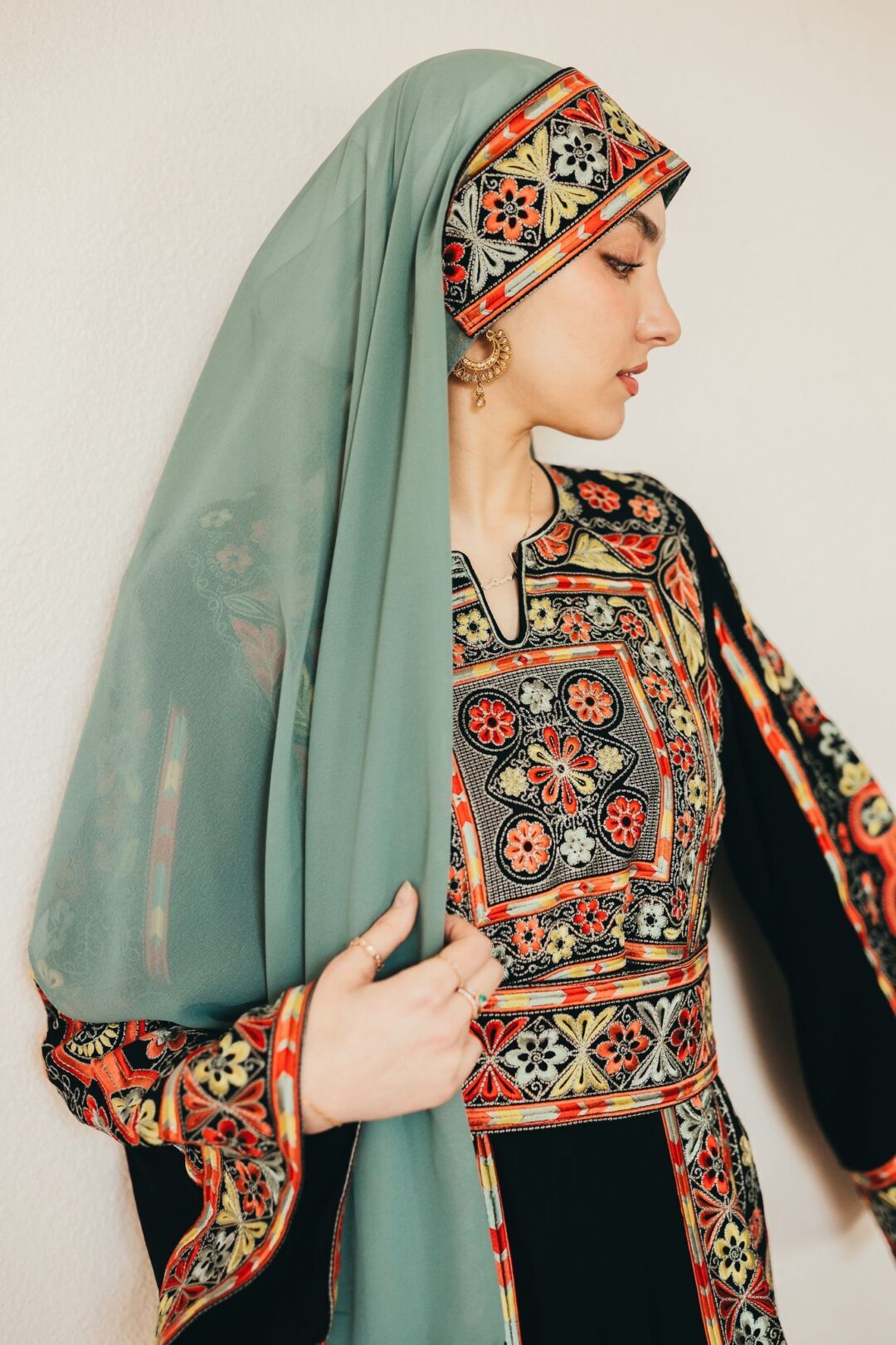 Black Melaka With Color Full Embroidery Thobe - Image 5