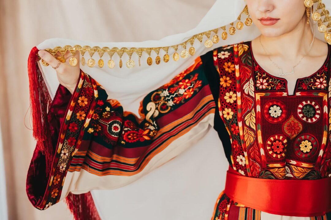 Palestinian Thobe Thob Embroidery Tatreez Red Sanabel - Image 2